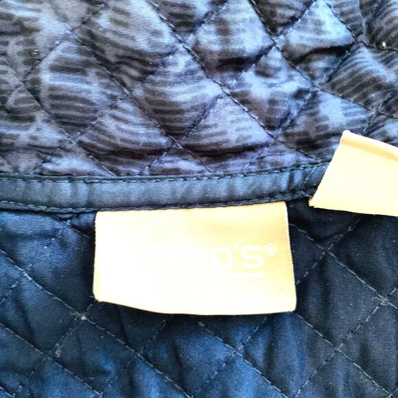 CHICO’S QUILTED 2 Hues of  Blue Jacket Lightweight - Picture 7 of 11